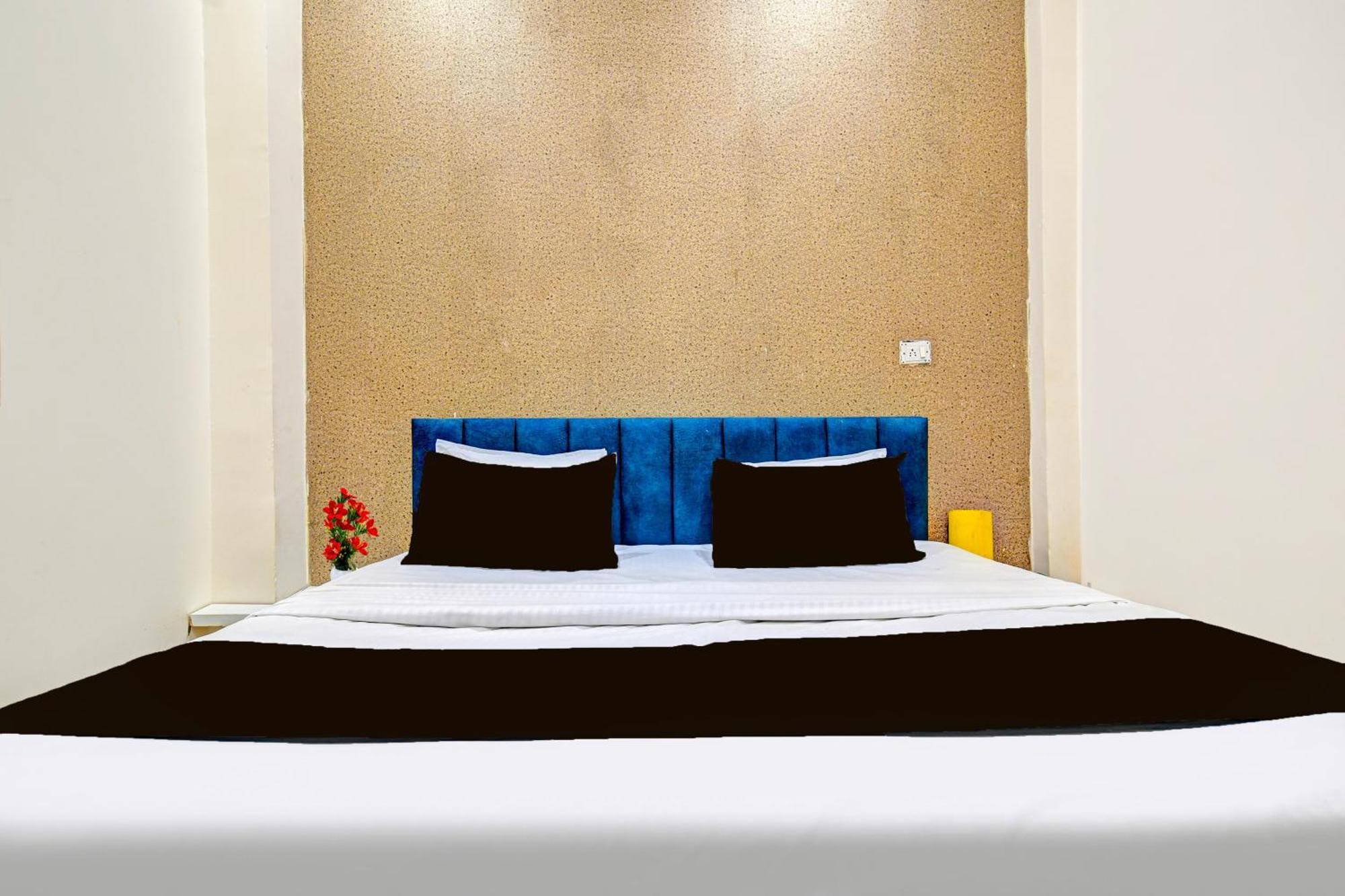 Super Hotel O Hanuman Naka Ujjain Formerly Krishna Palace Extérieur photo