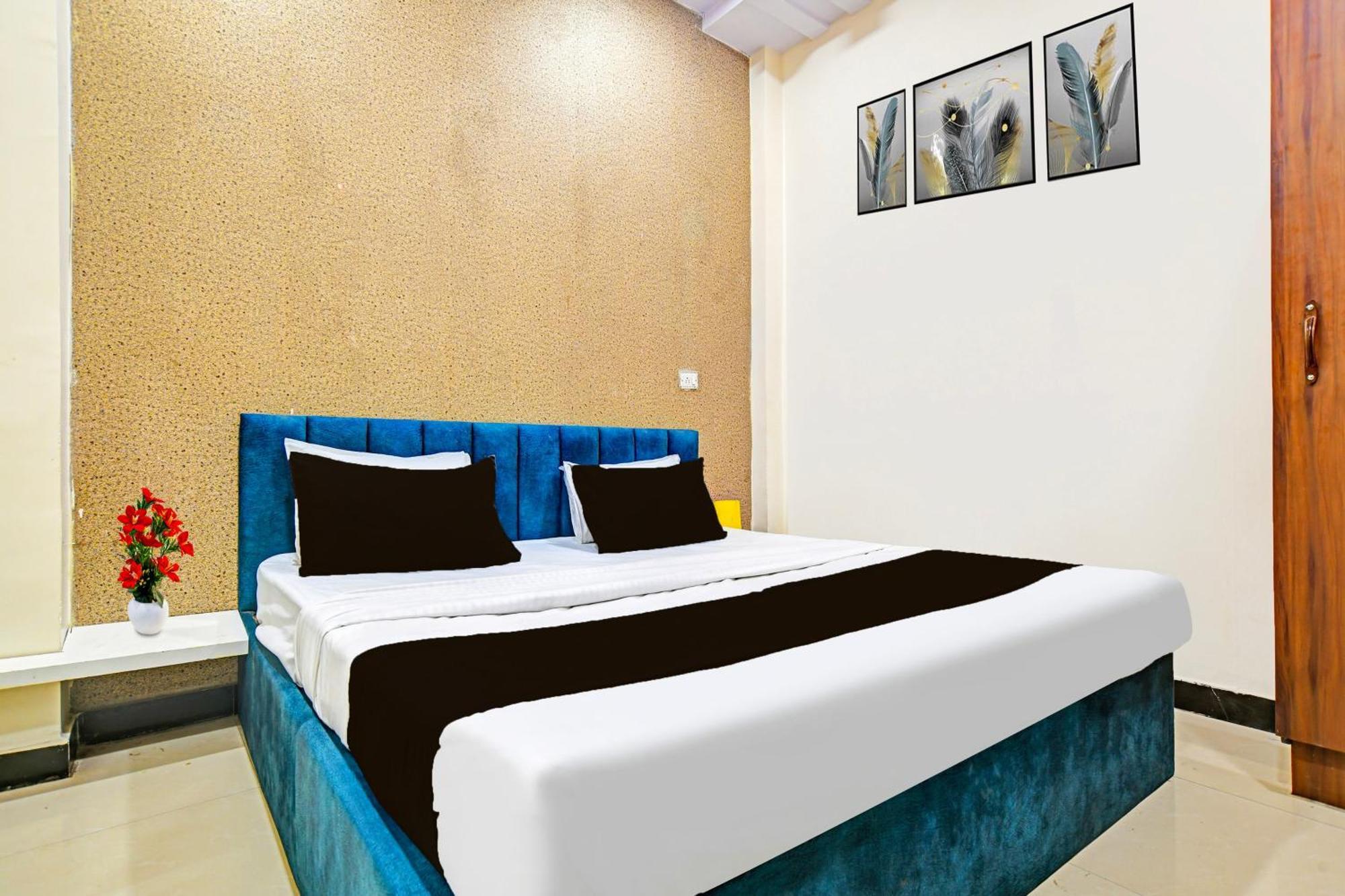 Super Hotel O Hanuman Naka Ujjain Formerly Krishna Palace Extérieur photo